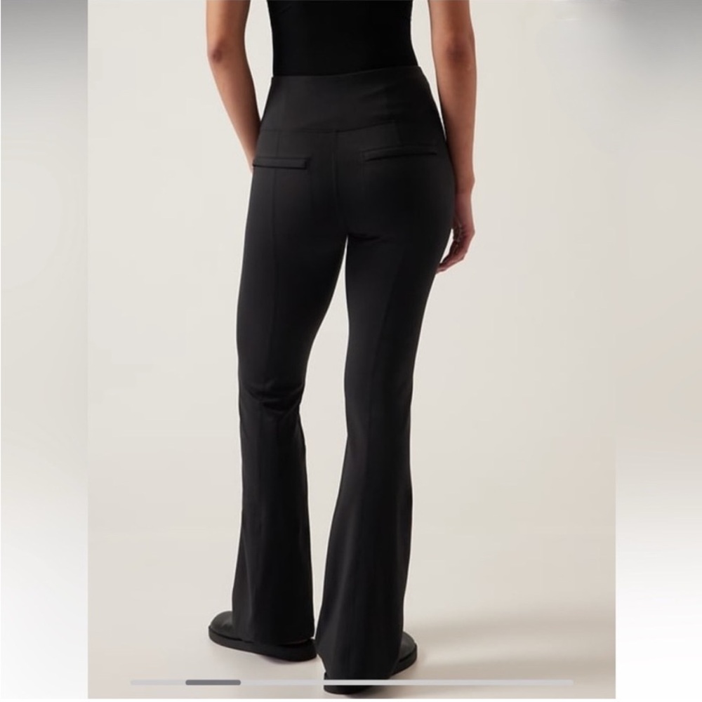 ATHLETA DELANCEY Flare Leg Black Pants with back zippered pockets Size XSmall - Picture 3 of 12